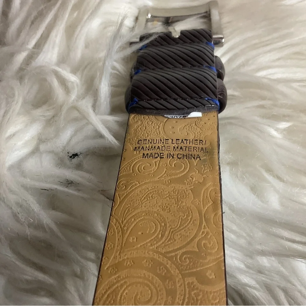 Robert Graham lux embossed brown leather belt 38